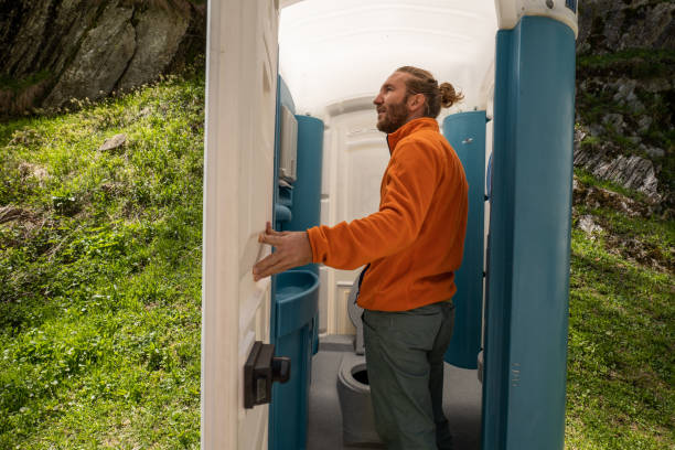 Best Temporary restroom rental  in Puyallup, WA