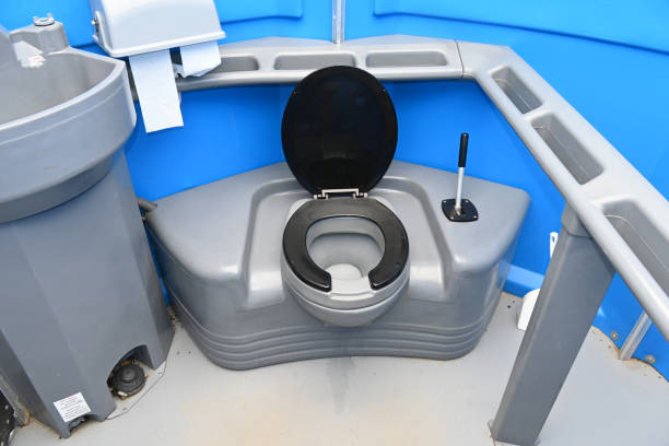 Best Porta potty delivery and setup  in Puyallup, WA